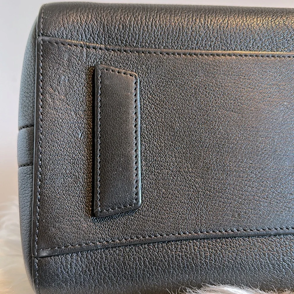 Givenchy Small Antigona Bag - Picture 9 of 14